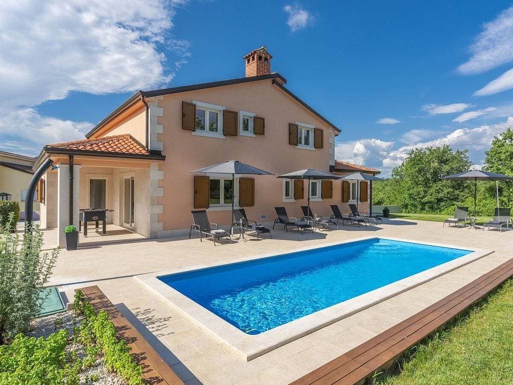Foto 5 von 20: Villa in Porec mit Schwimmbecken