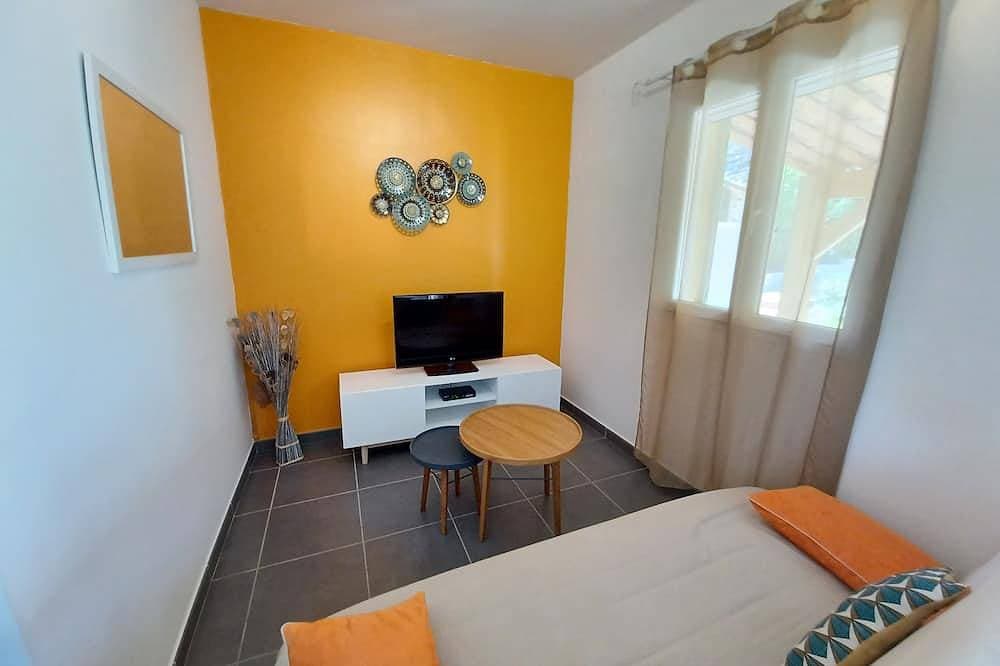 Foto 3 von 30: Air-conditioned apartment, heated pool, wifi, 2 bedrooms, 7 min beach, 1 min river