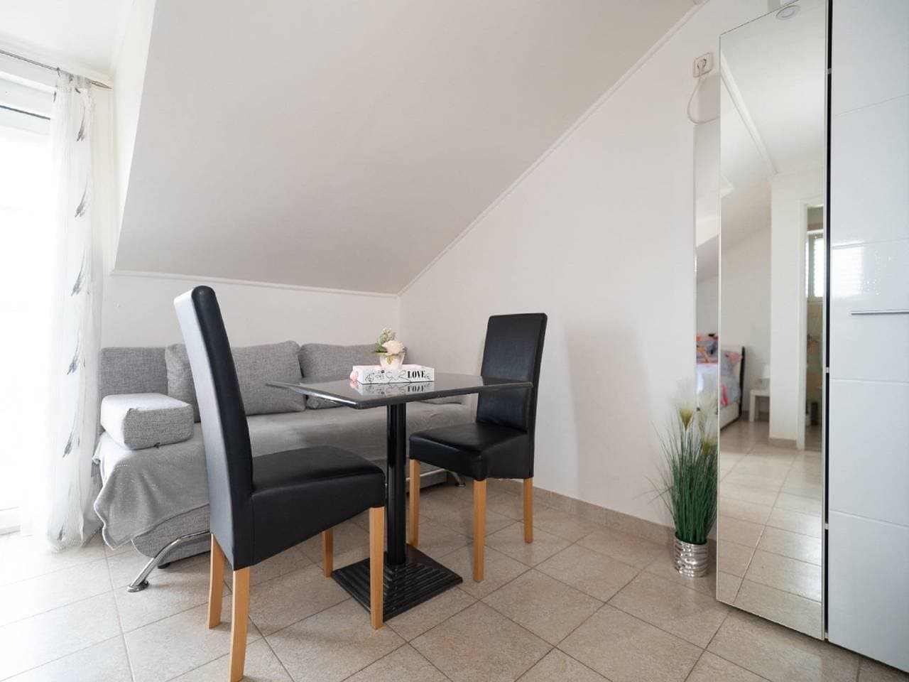 Foto 9 von 36: Apartments Milic - Studio Apartment with Sea View 4