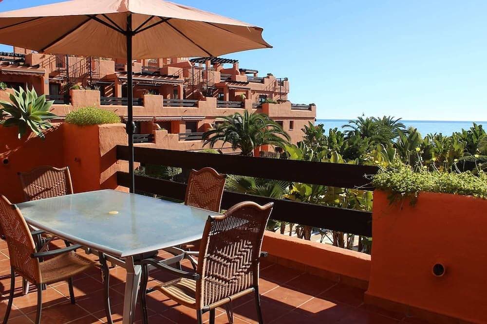 Ein-Zimmer-Wohnung in erster Linie in Estepona. Costa del Sol 1