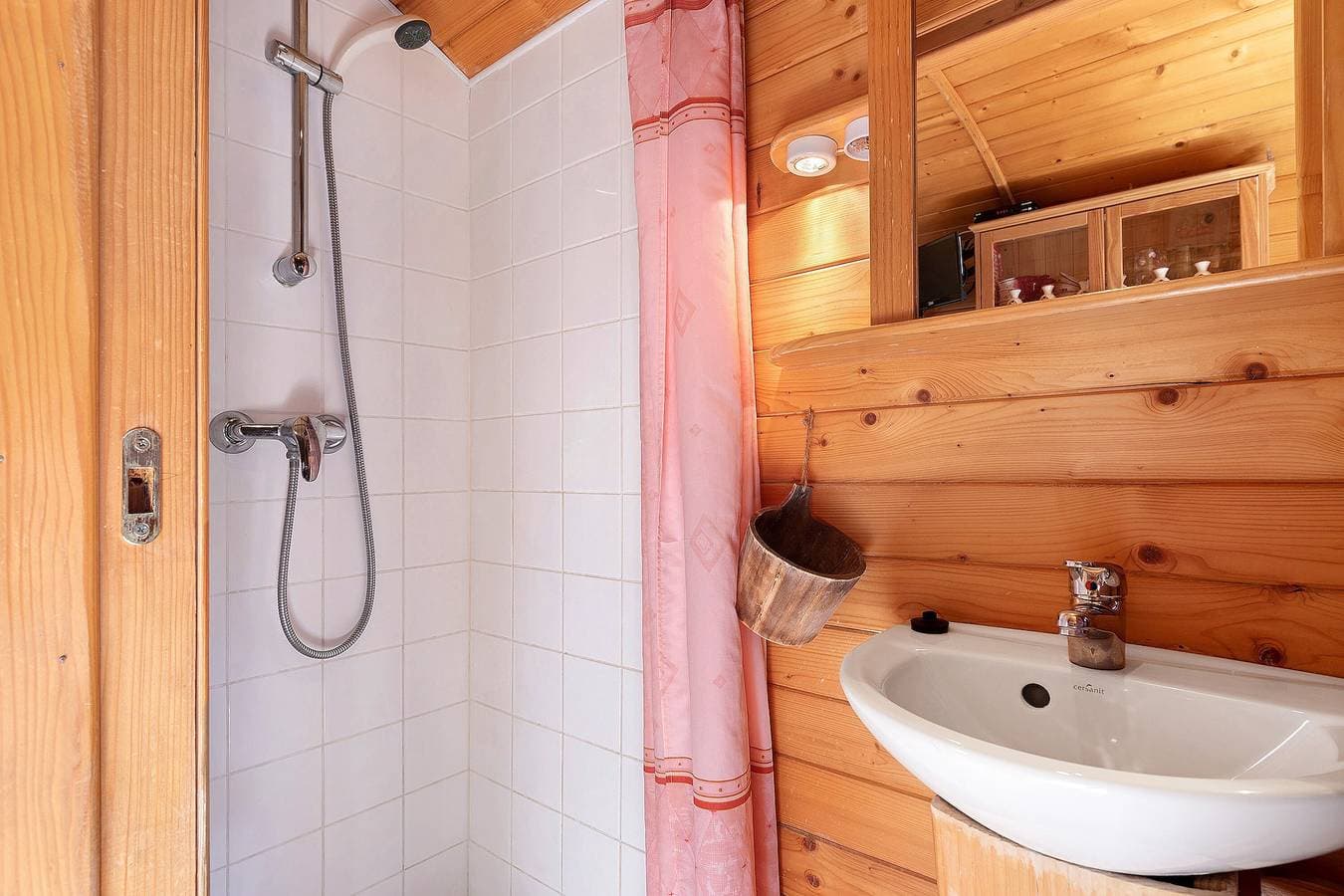 Foto 13 von 22: Roulotte Gentiane – Entspannung in den Pyrenäen, Nähe Gavarnie
