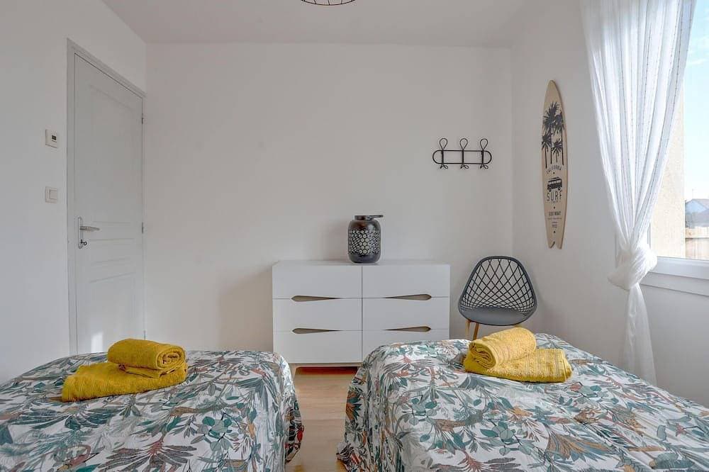 Foto 5 von 28: Stunning home in Créances with WiFi