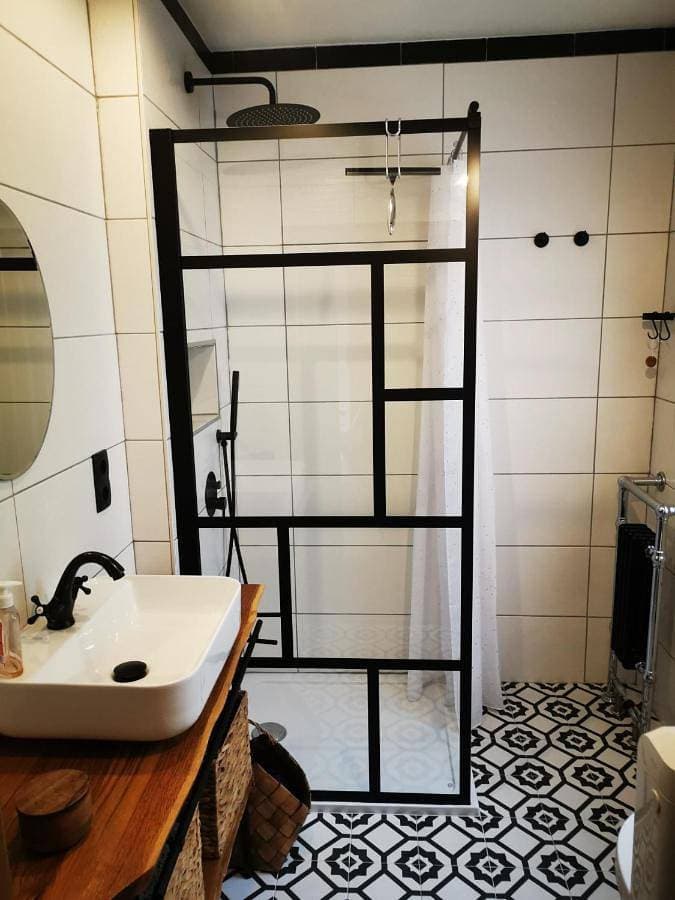 Foto 5 von 12: One-Bedroom Apartment