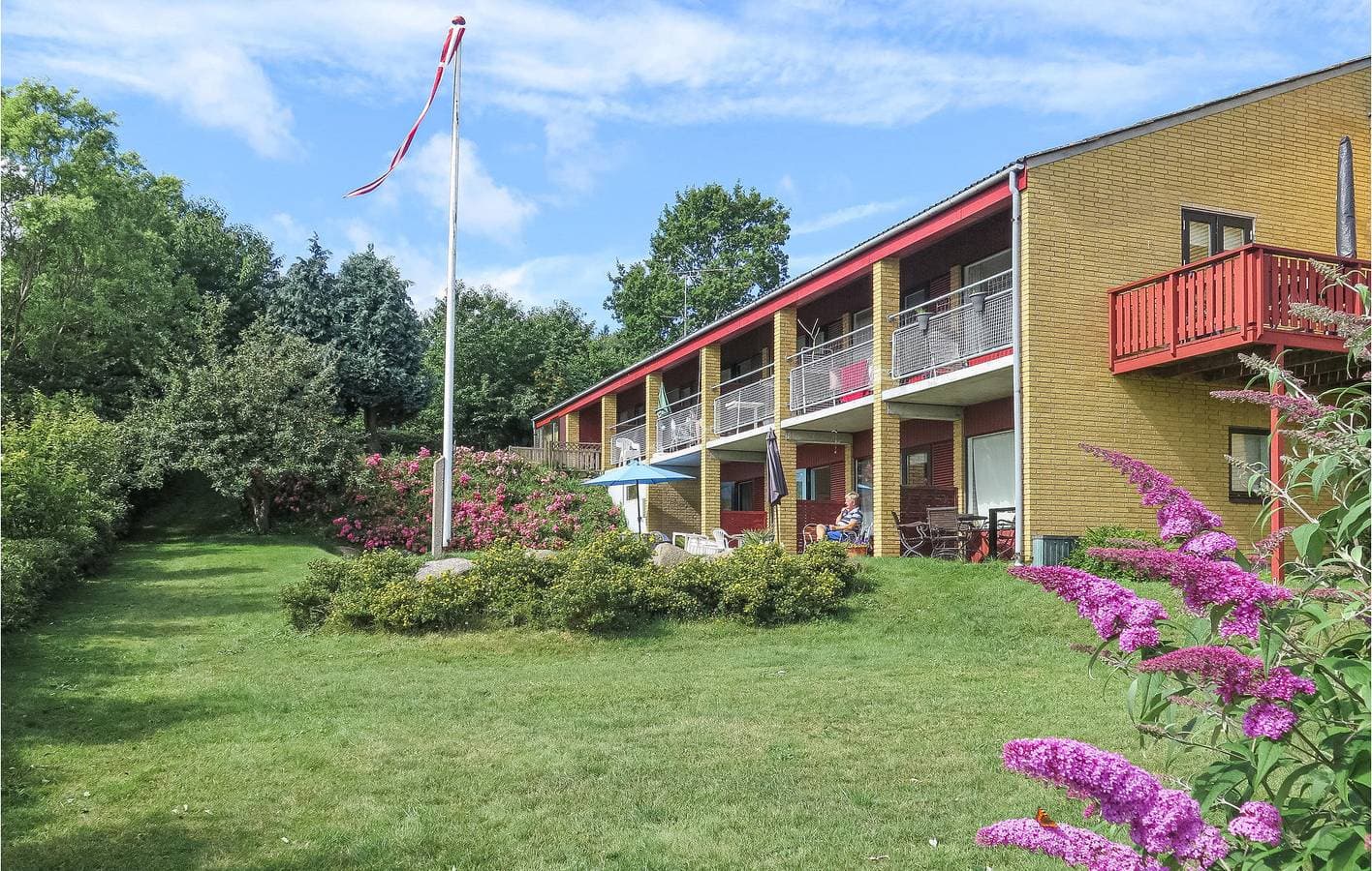 Foto 2 von 16: Ferienwohnung für 4 Personen mit Terrasse