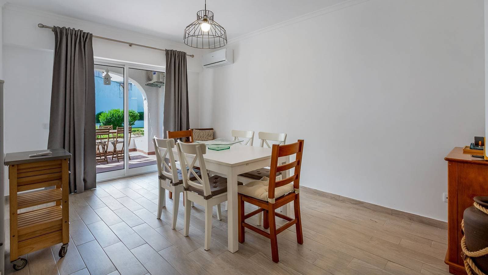 Foto 11 von 29: 1 Bdr Vilamoura Escape W/ Patio by LovelyStay