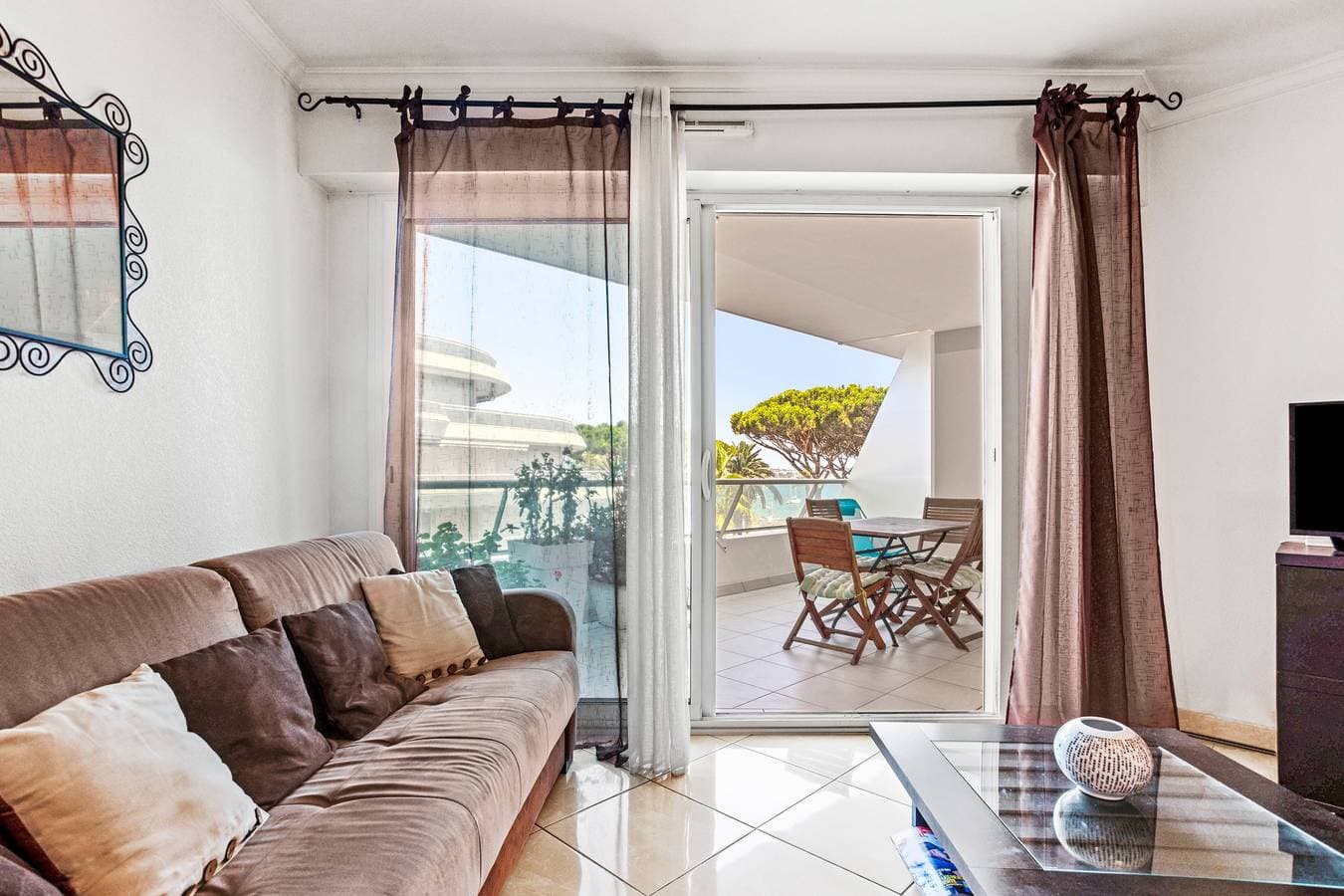 Foto 7 von 26: Ferienwohnung 'Superbe Appartement Vue Mer' mit Meerblick, Wi-Fi und Klimaanlage