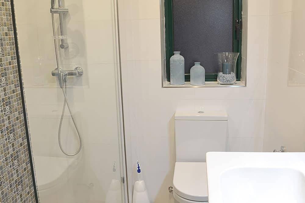 Foto 12 von 30: Modernes, geräumiges Apartment mit 3 Schlafzimmern im Zentrum von Bugibba mit Gemeinschaftspool