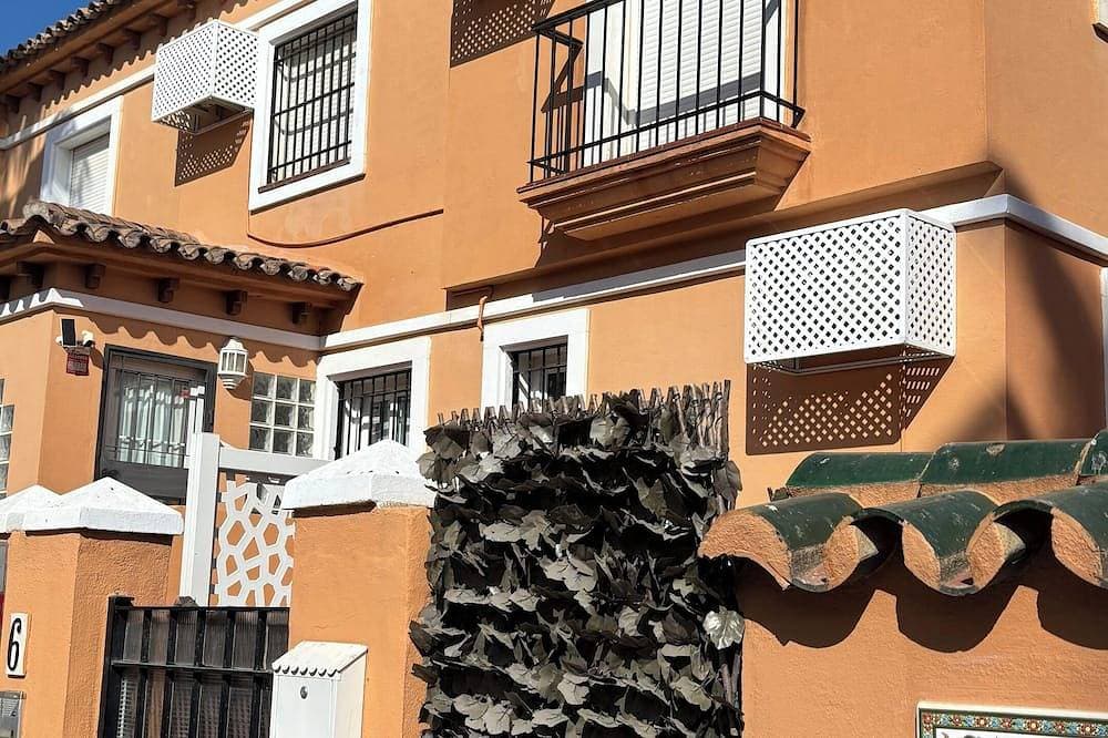 Foto 12 von 30: \"Villa Ana\" Semi-detached House in Playamar-Los Alamos Torremolinos with S/Pool