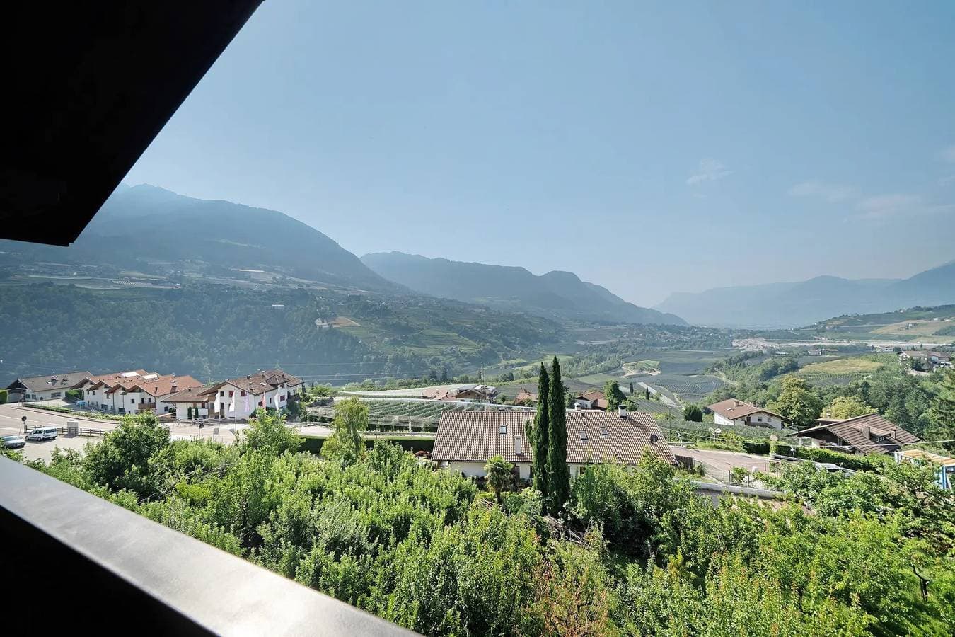 Foto 3 von 22: Ferienwohnung 'Sankt Corbinian 3' mit Bergblick, Balkon und Gemeinschaftsgarten
