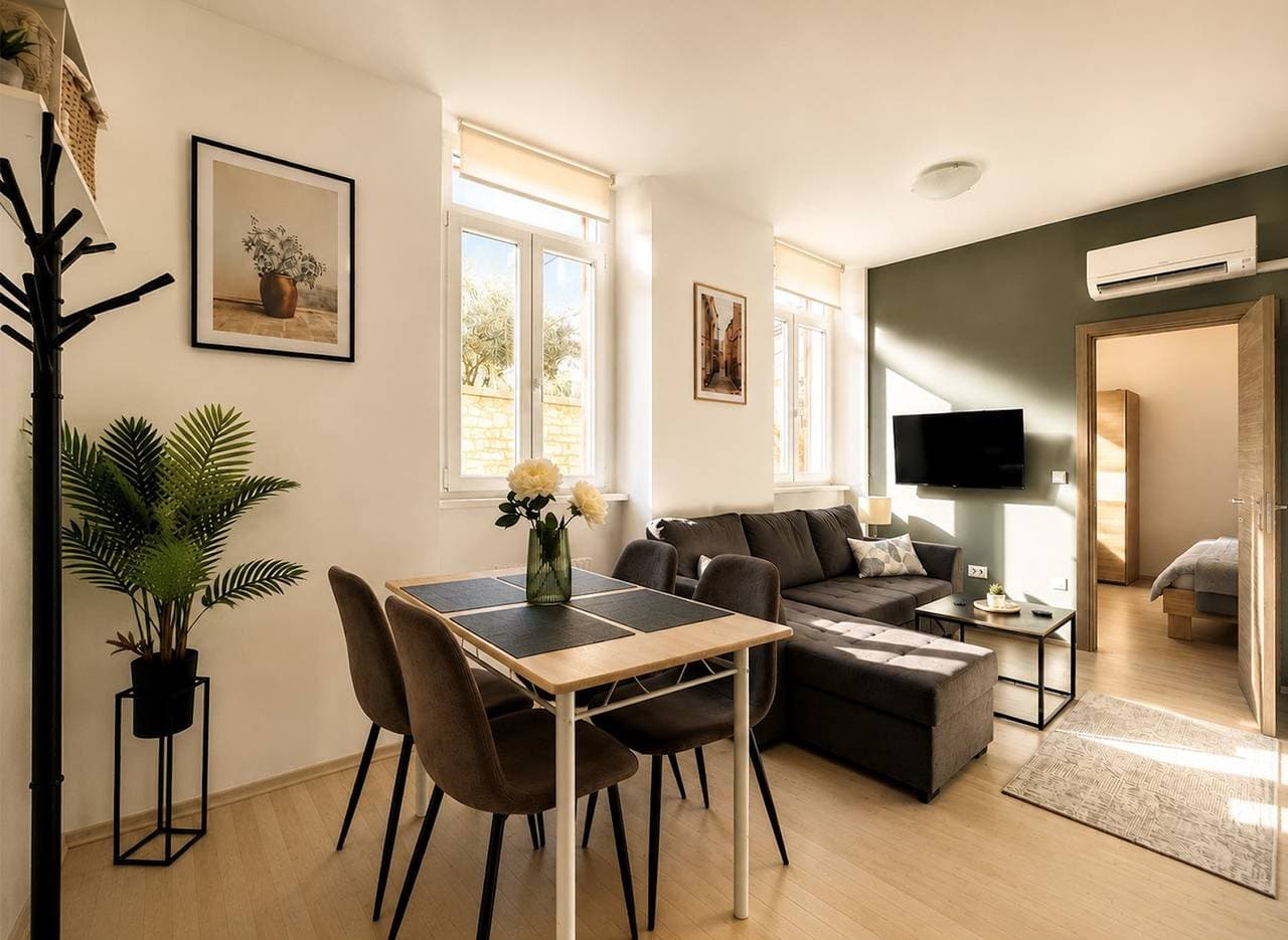Cosy old town apartment 1