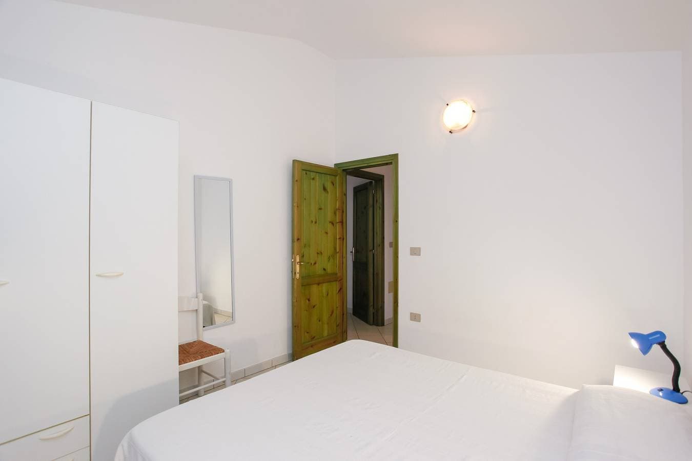 Foto 7 von 17: Ferienhaus „Mirtagru Appartamento Dell'Oleandro“ mit Garten, 2 privaten Terrassen & WLAN