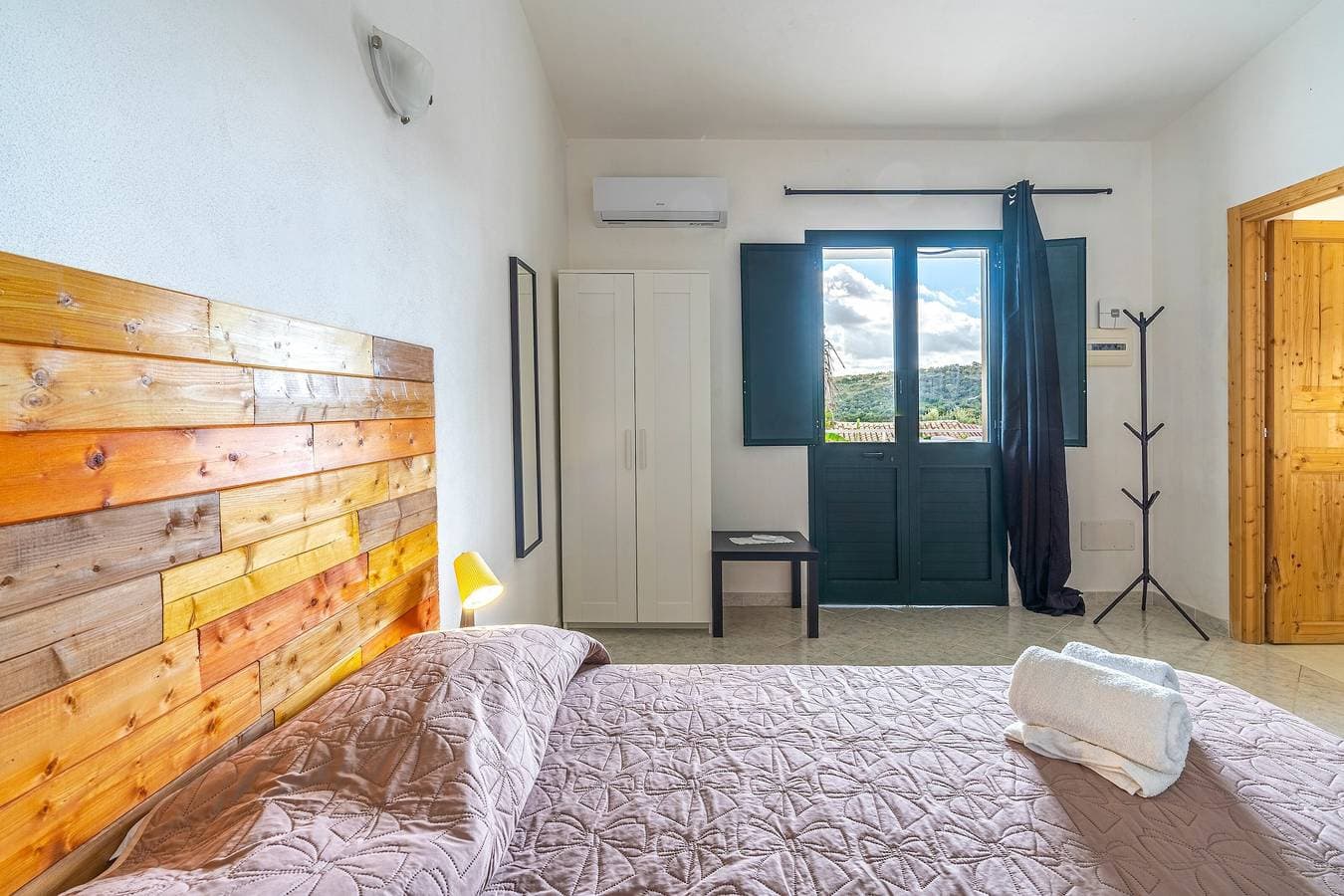 Foto 4 von 27: Studio 'Origano - Fiumara Val Di Noto' mit Bergblick, WLAN und Klimaanlage
