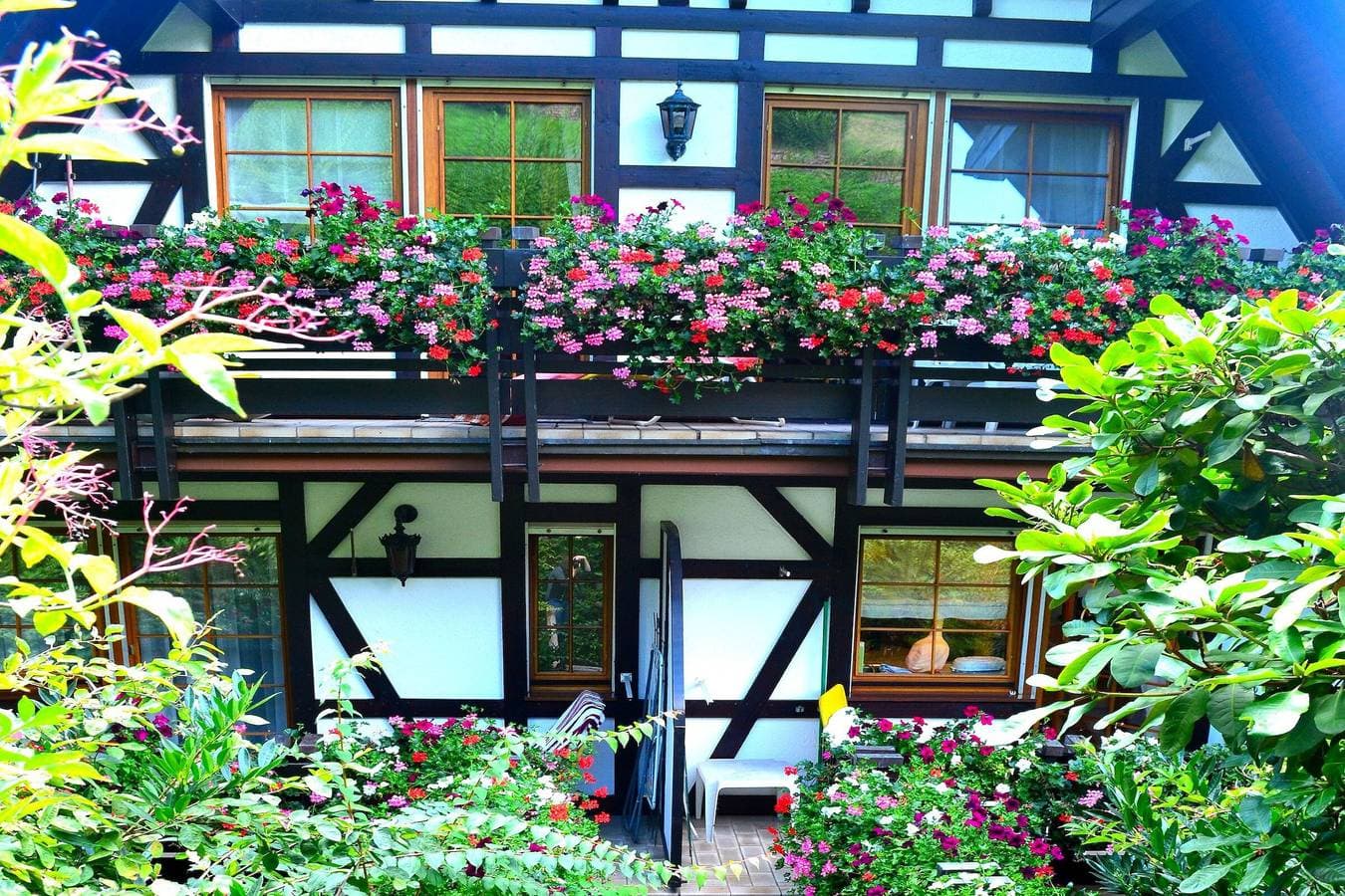 Foto 3 von 15: Ferienwohnung 'Nachtigall' mit Bergblick, Gemeinschaftsterrasse und Wi-Fi