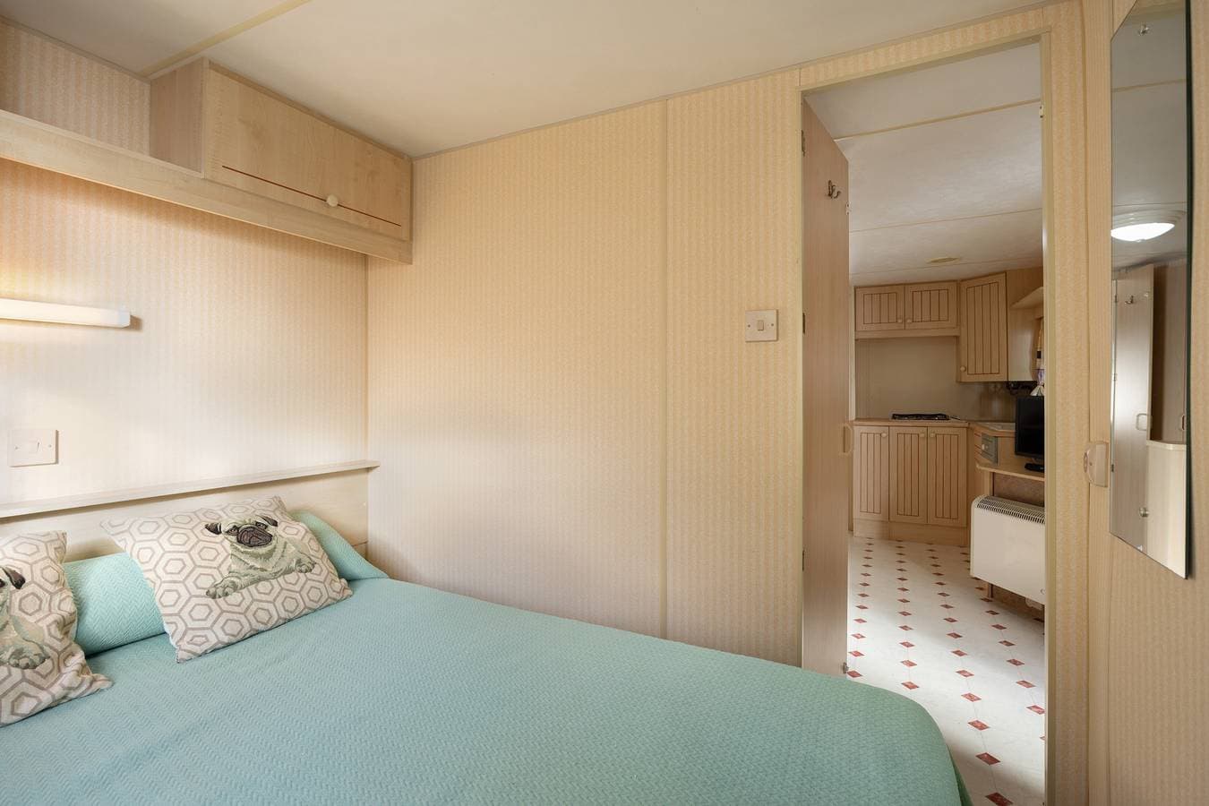 Foto 9 von 23: Mobilheim 'Manoli' mit privatem Garten und Balkon