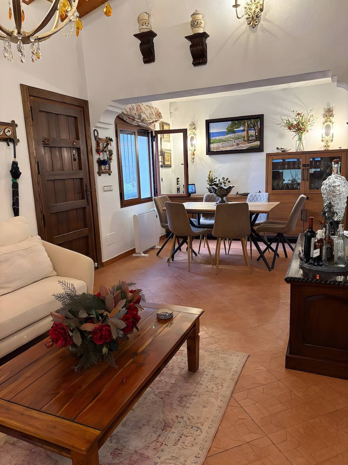 Foto 9 von 39: Villa „Mari Prestige“ mit Meerblick, WLAN und Klimaanlage