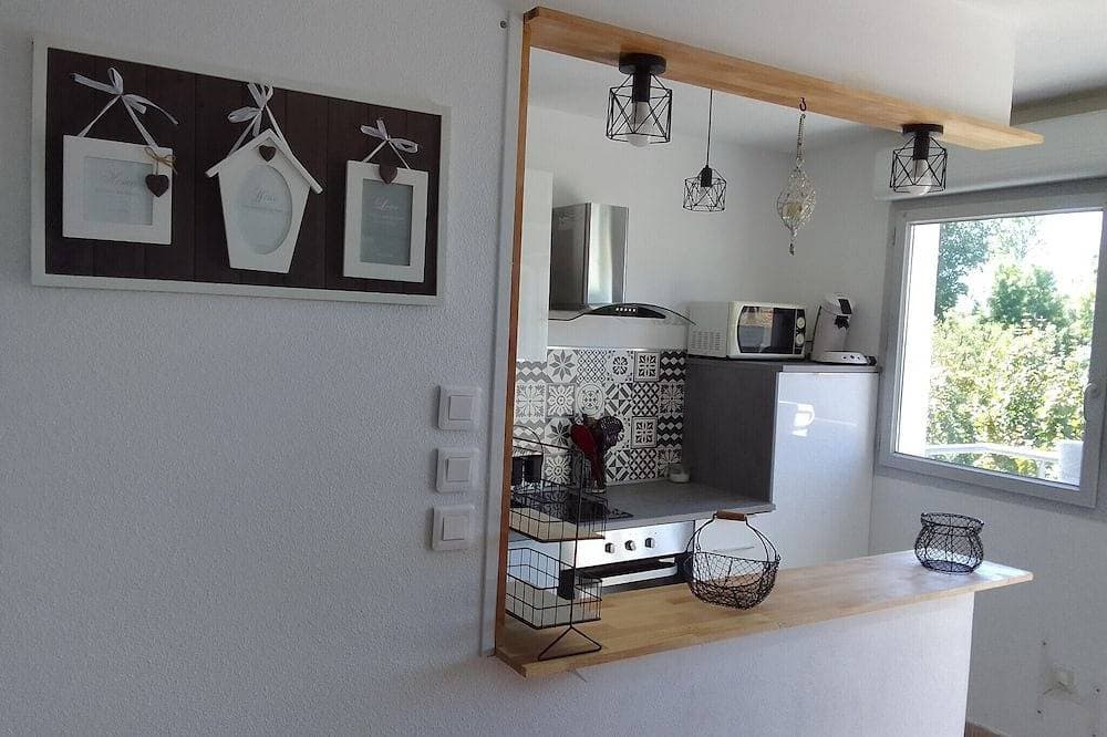 Foto 12 von 14: \"Les Baigneurs\" Apt 3 * very quiet in resi 2 bedrooms and balcony. Private parking lot