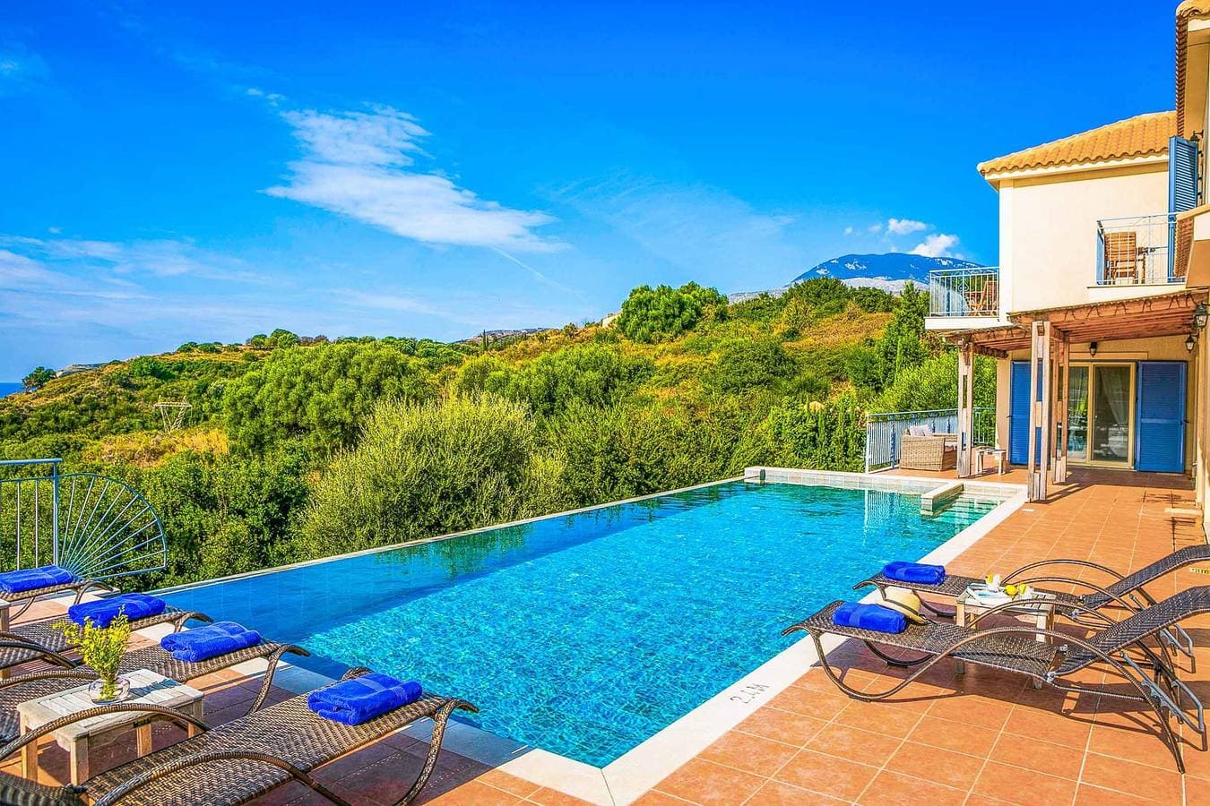 Foto 4 von 24: Villa für 6 Personen mit Terrasse