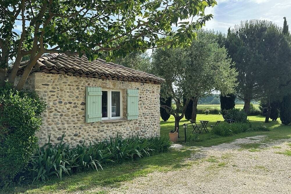 Foto 6 von 24: Quiet little house with large garden on the Rhône agricultural plain