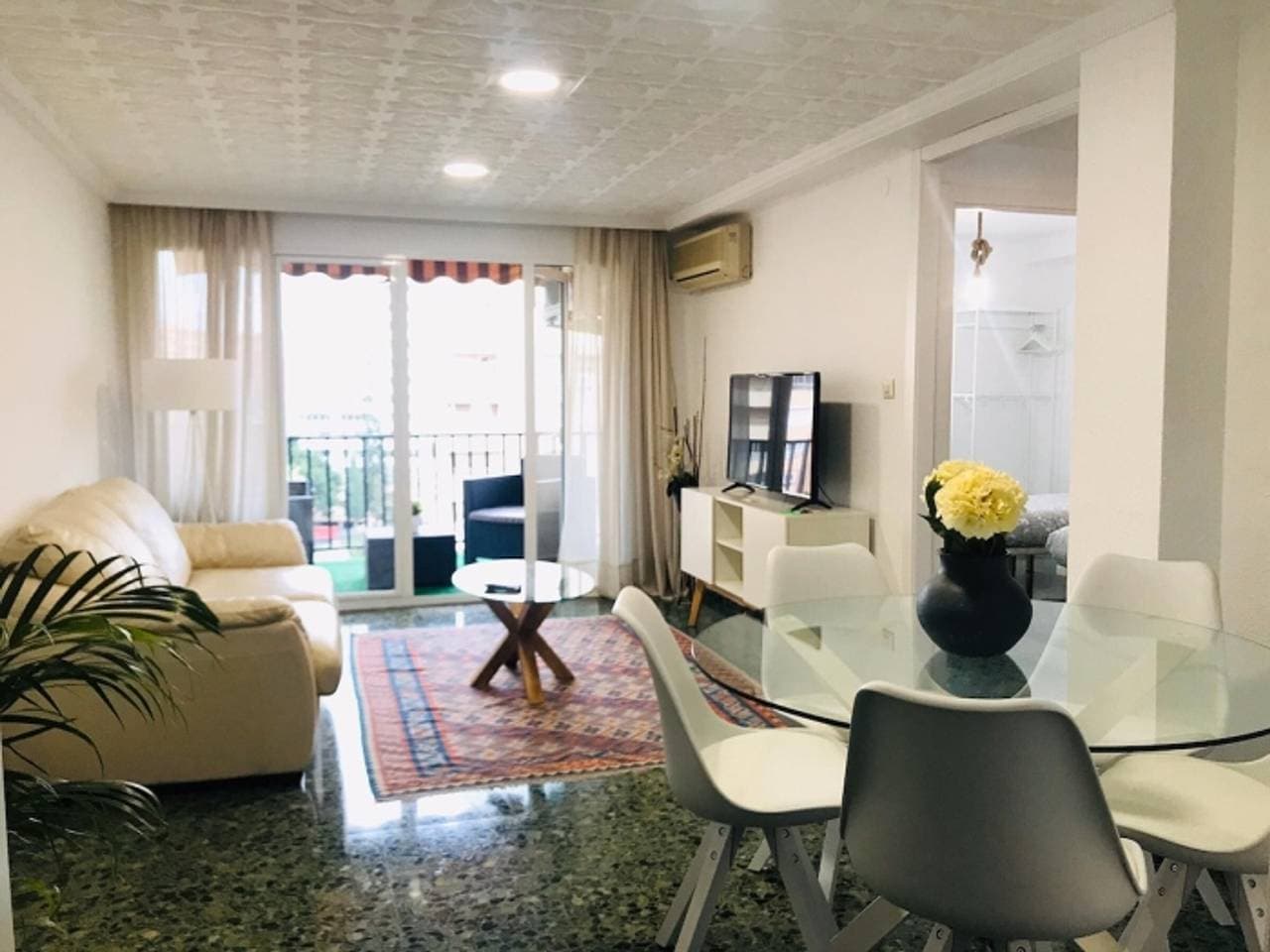Foto 2 von 19: Geräumige Wohnung mit Terrasse - Nahe Málaga Stadtzentrum