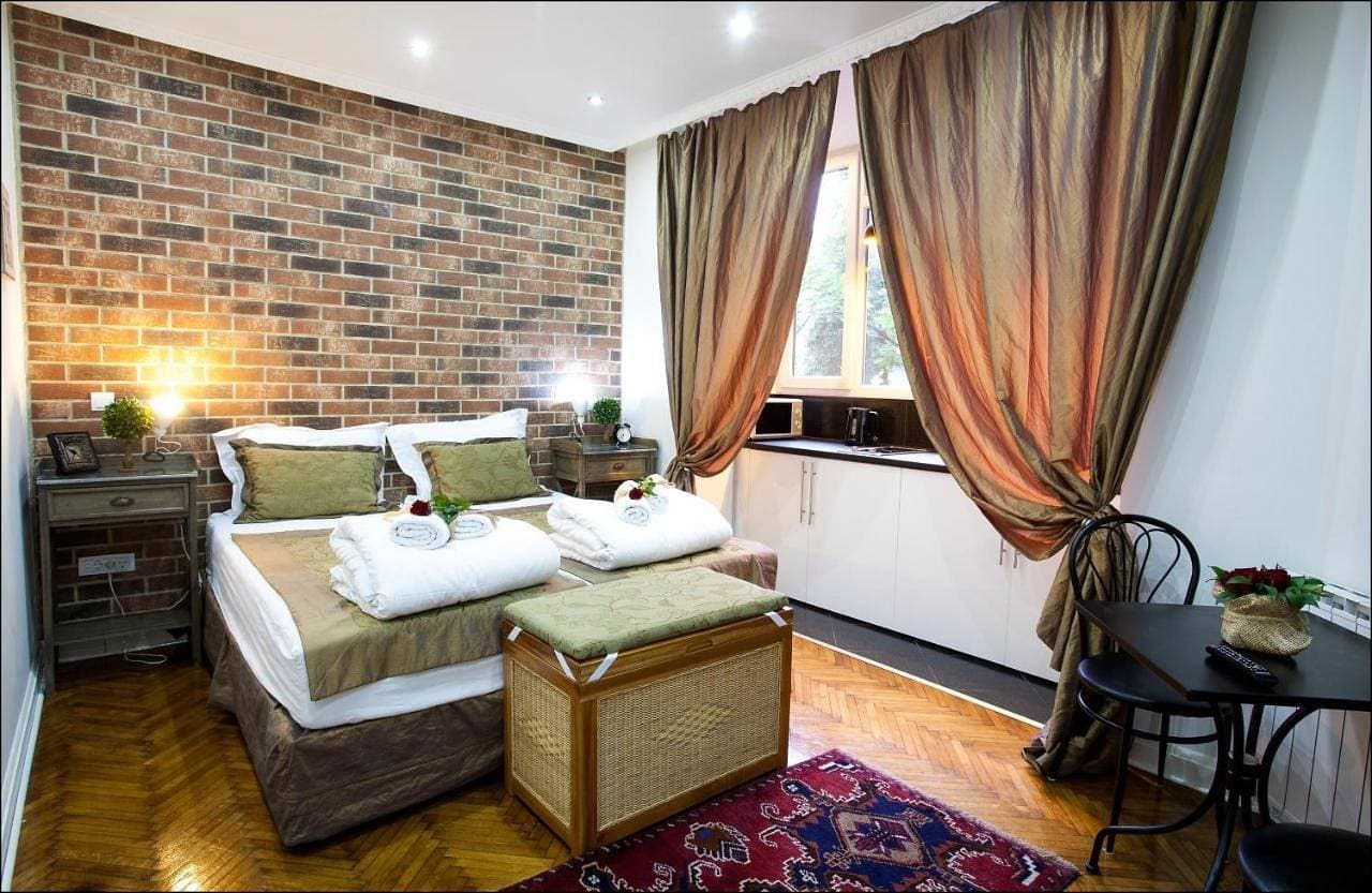 Belle Apartments - Square 8 1