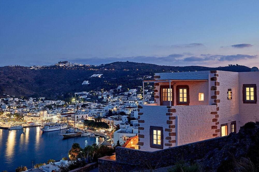 Foto 10 von 18: Outstanding Patmos Villa | 3 Bedrooms | Villa Harbour View | Infinty Pool | Amazing Skala Views