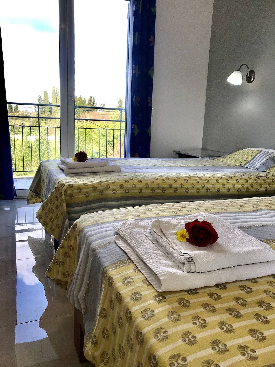 Foto 4 von 39: Banos Apartment 2 Schlafzimmer und Swimmingpool