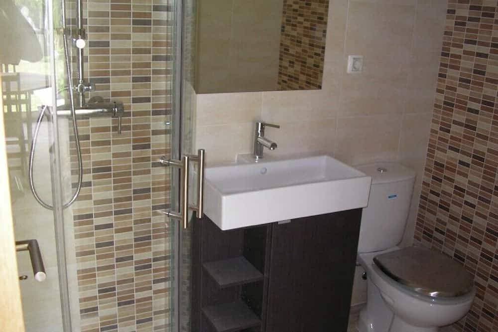 Foto 3 von 9: Quinta Ourolago Luxury V1 House, with swimming pool, gardens and lake.