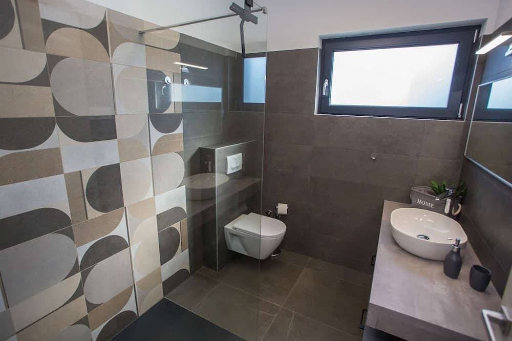 Foto 12 von 30: Moderne Villa in Tar mit Pool für 6 Personen