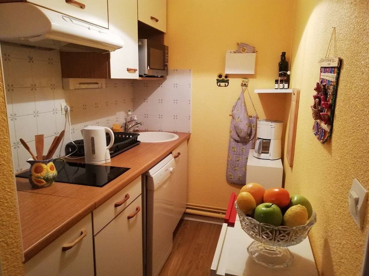 Foto 2 von 13: 2-Zimmer-Kabinenwohnung mit Balkon, Parkplatz, Haustiere erlaubt, WLAN