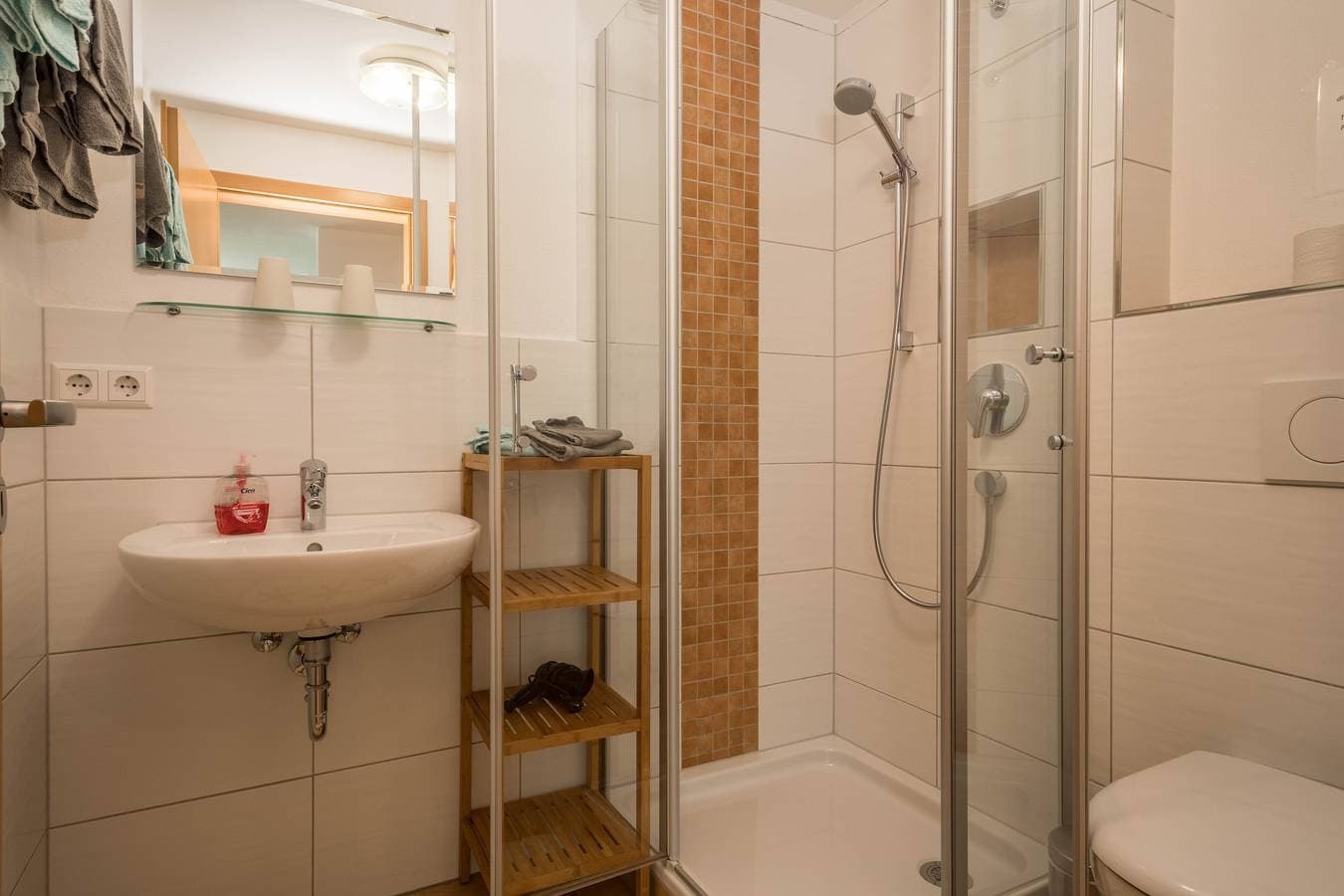 Foto 4 von 17: Charmantes Einzimmerapartment "Casa Rindler" mit Blick auf die Berge