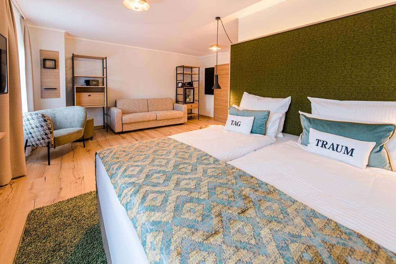 Weinhotel Freylich Zahn 1