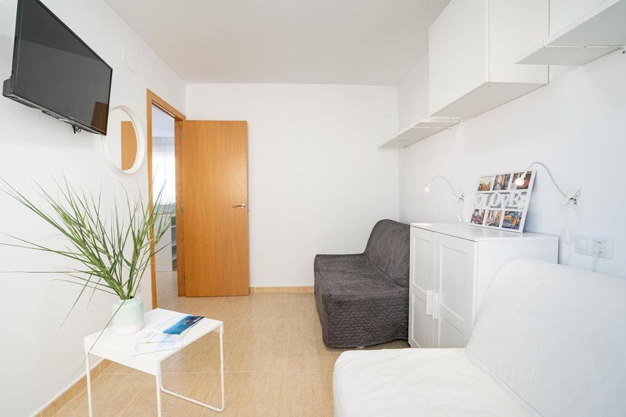 Foto 5 von 19: Two-Bedroom Apartment
