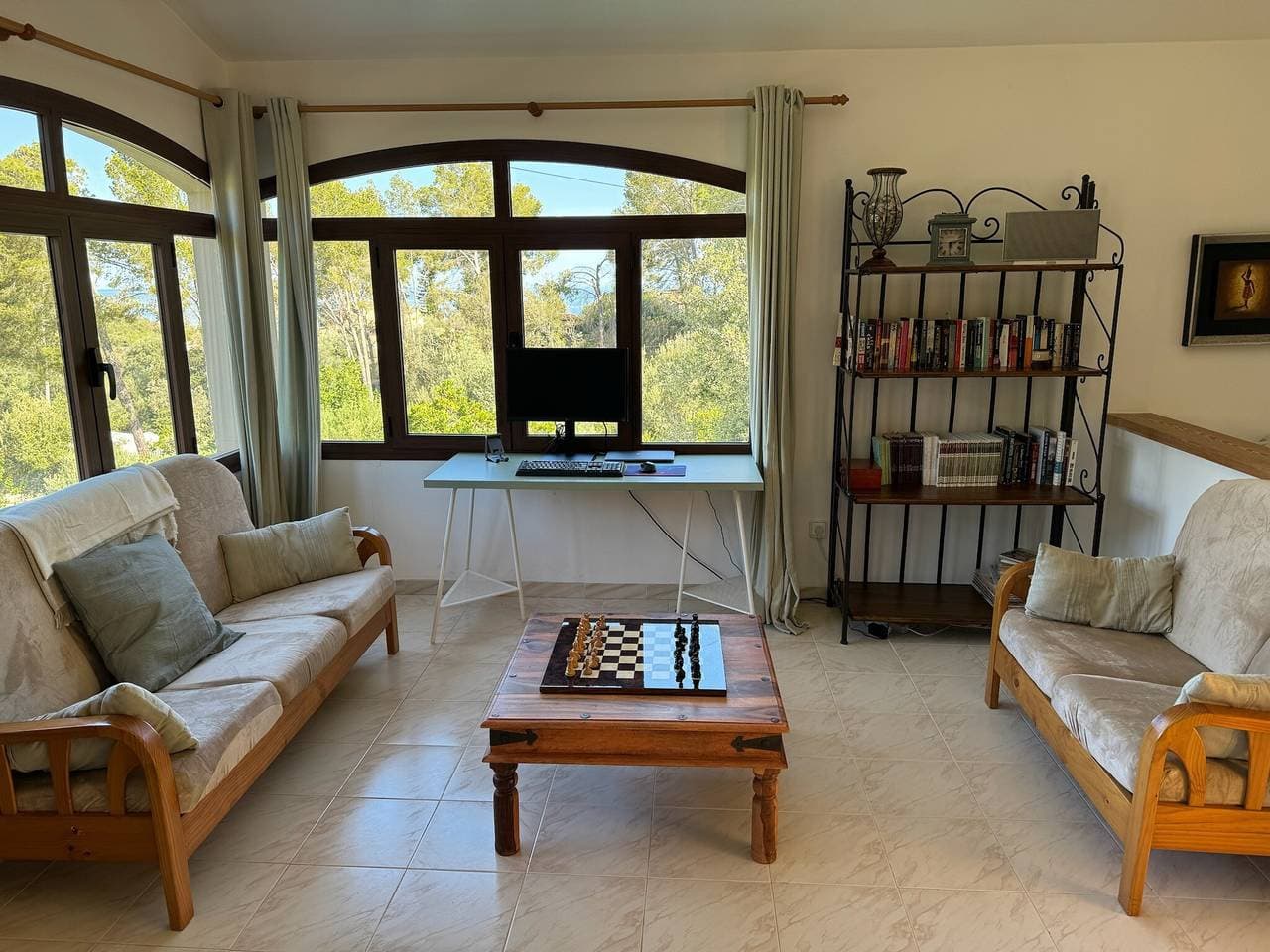 Foto 2 von 35: Ferienhaus 'Villa Port Des Canonge' mit Bergblick, WLAN und Klimaanlage