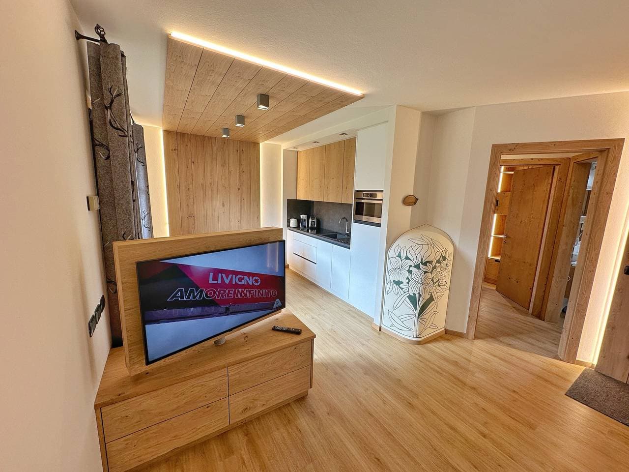 Foto 8 von 31: Ferienwohnung Chalet Monteneve Verde mit Bergblick, Balkon und WLAN