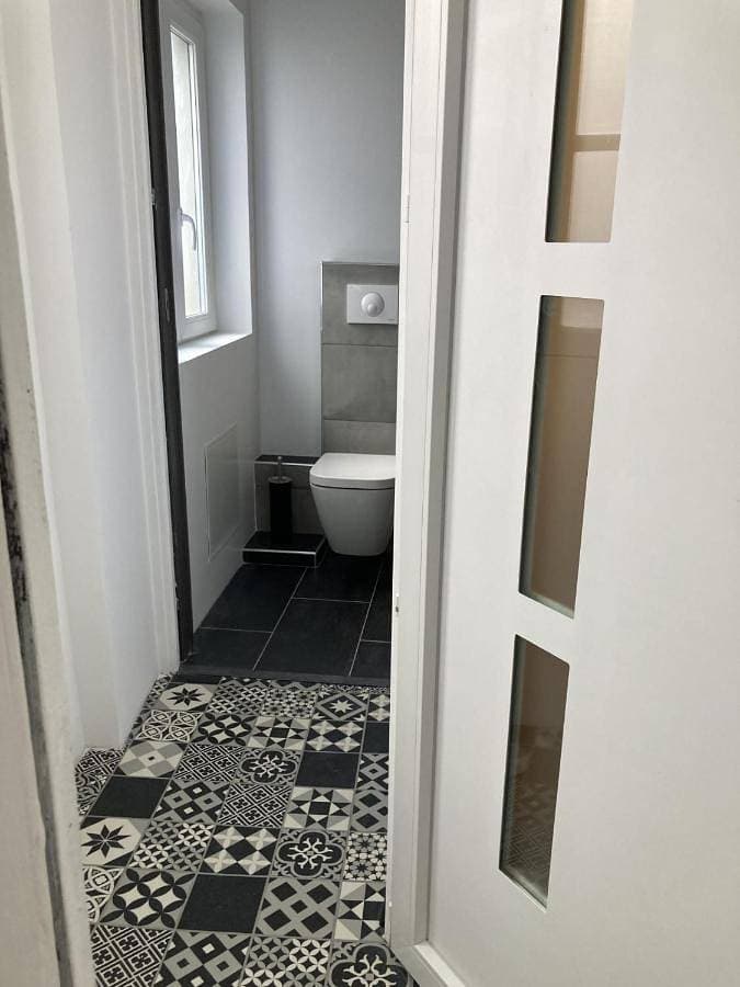 Foto 3 von 35: Two-Bedroom Apartment