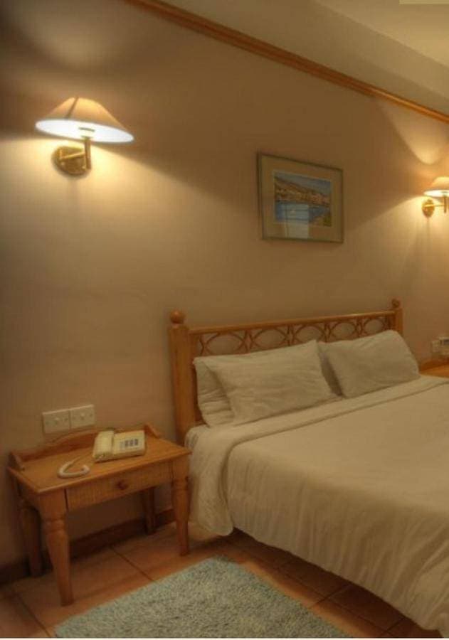 Foto 3 von 6: Double or Twin Room with Sea View