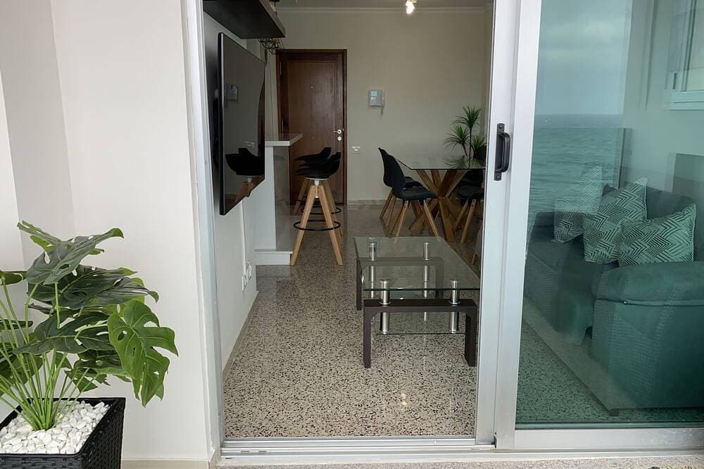Foto 12 von 30: Schönes Apartment am Strand mit großer Terrasse zum Meer