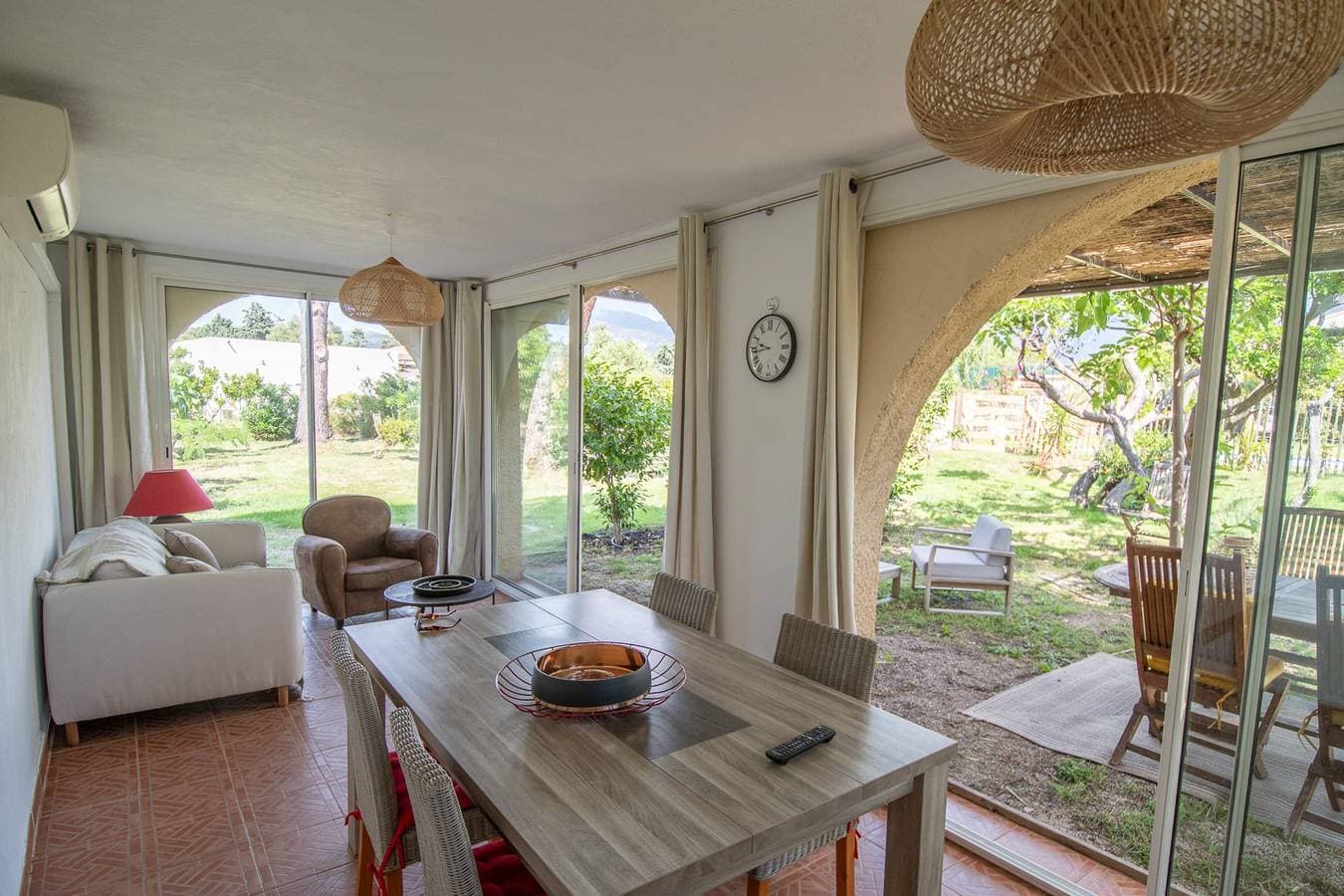 Foto 4 von 36: Ferienwohnung für 4 Personen mit Pool
