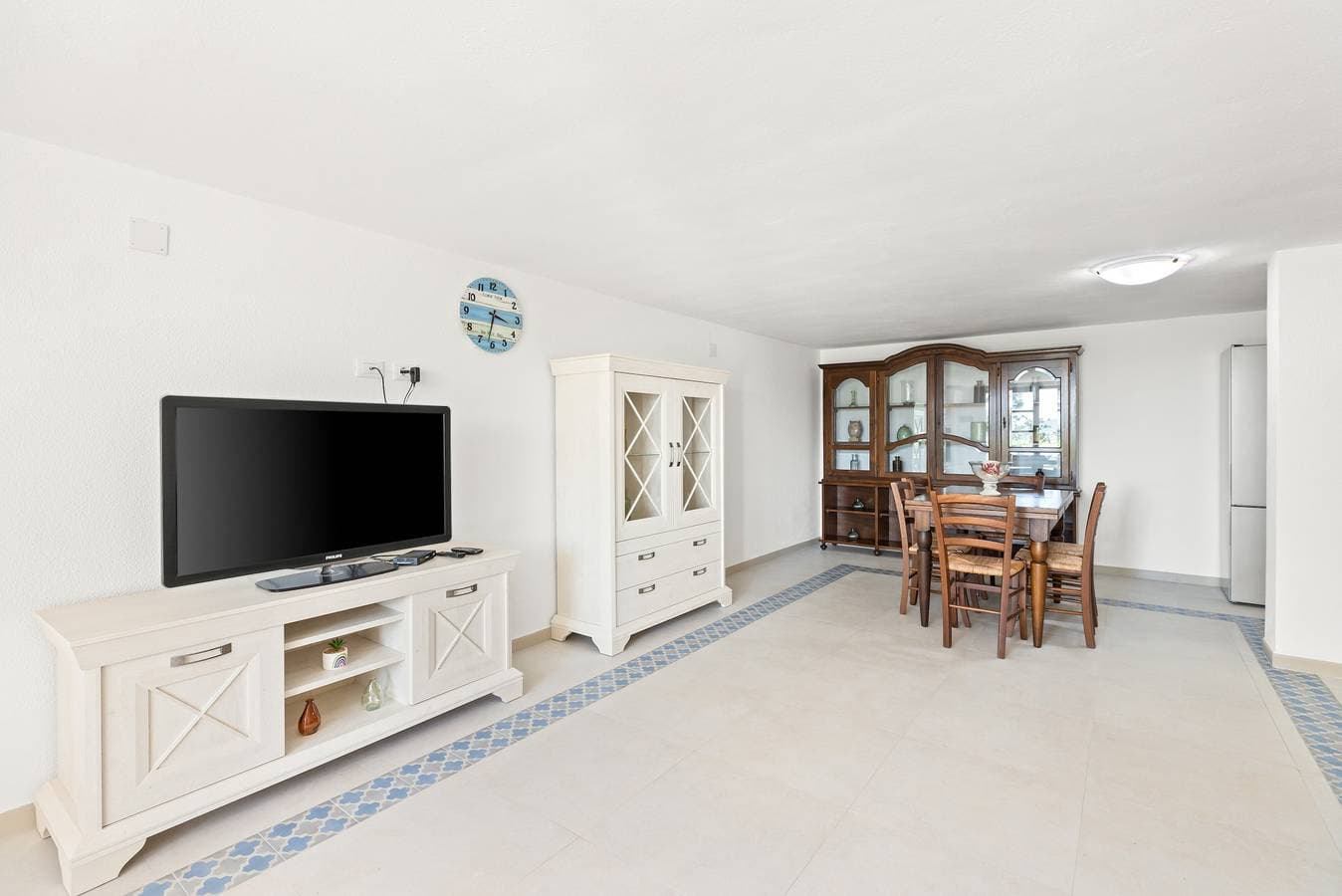 Foto 10 von 22: Ferienwohnung 'Giagiumar' mit Meerblick, privater Terrasse und Klimaanlage