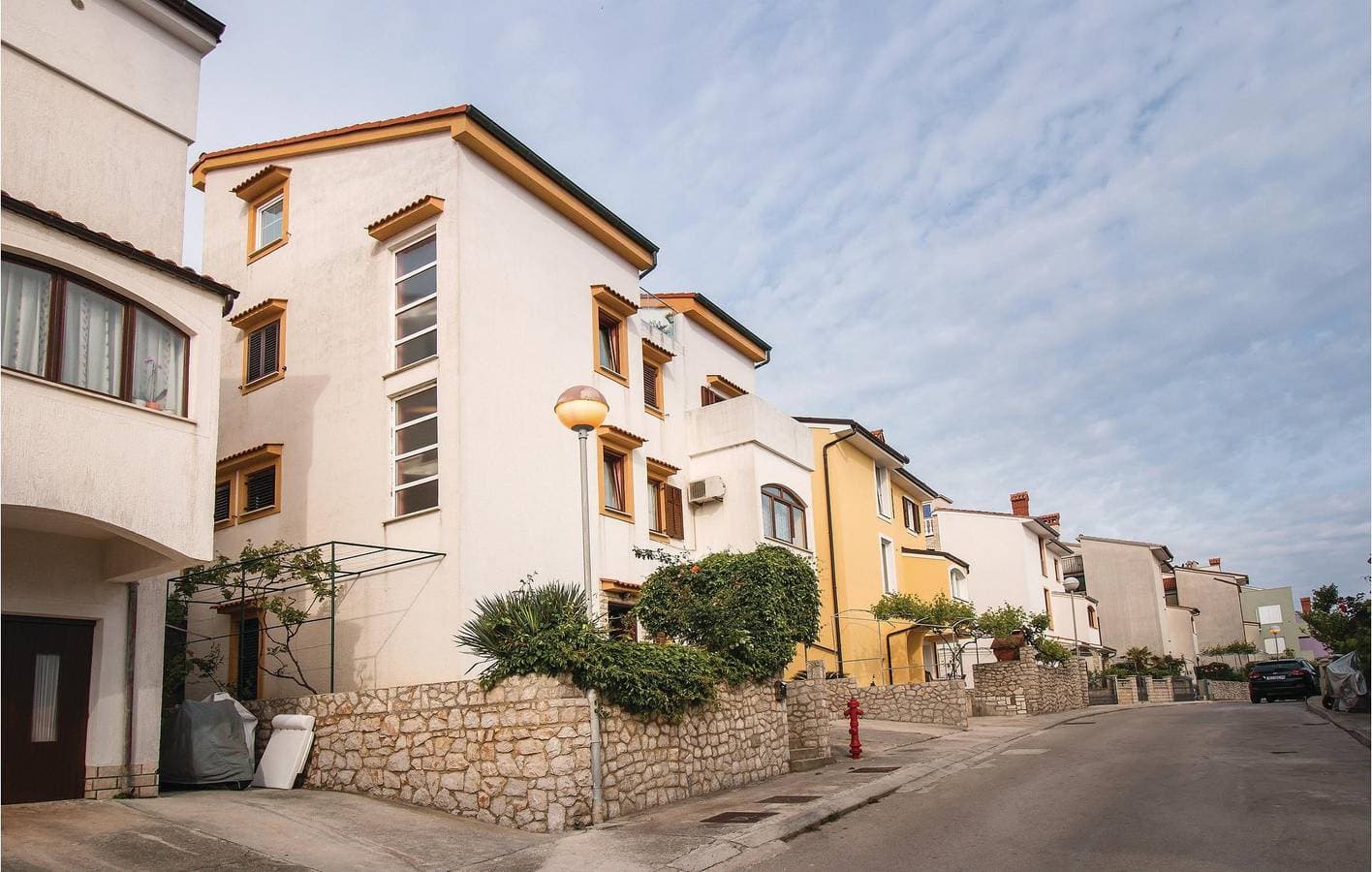 Urlaub am Meer: Gemütliche Ferienwohnung mit Terrasse und moderner Ausstattung 1