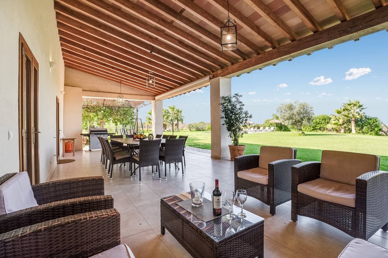Foto 6 von 33: Ferienhaus Finca Na Blanca mit Meerblick, Pool, WLAN, Terrassen und Garten