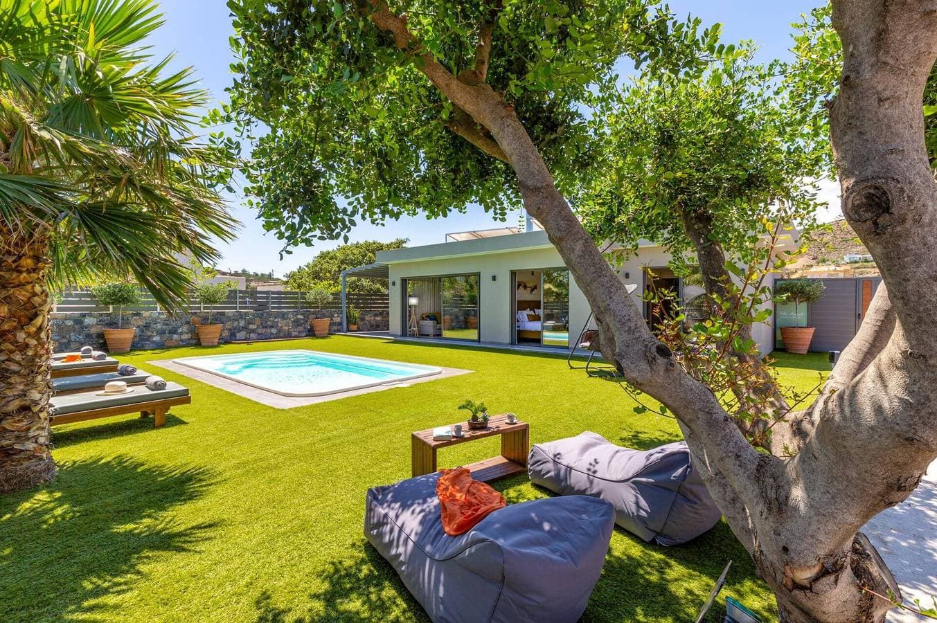 Foto 3 von 23: Villa für 4 Personen mit Garten