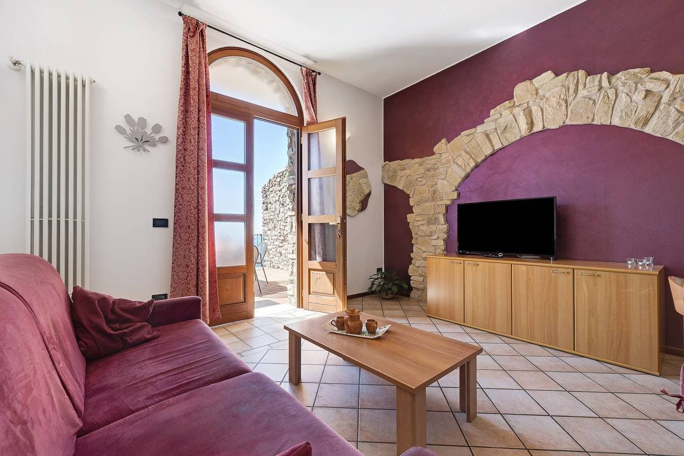 Foto 12 von 40: Ferienwohnung 'Rustico Spagnol 1' mit Seeblick, Pool und WLAN
