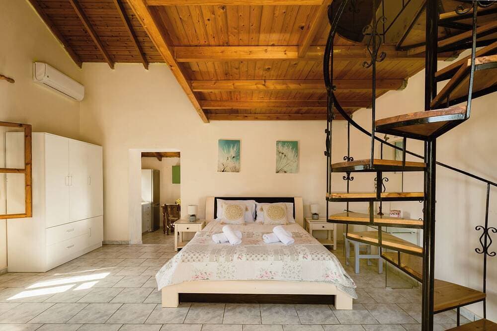 Foto 4 von 30: Platanos Stone House II With Private Pool