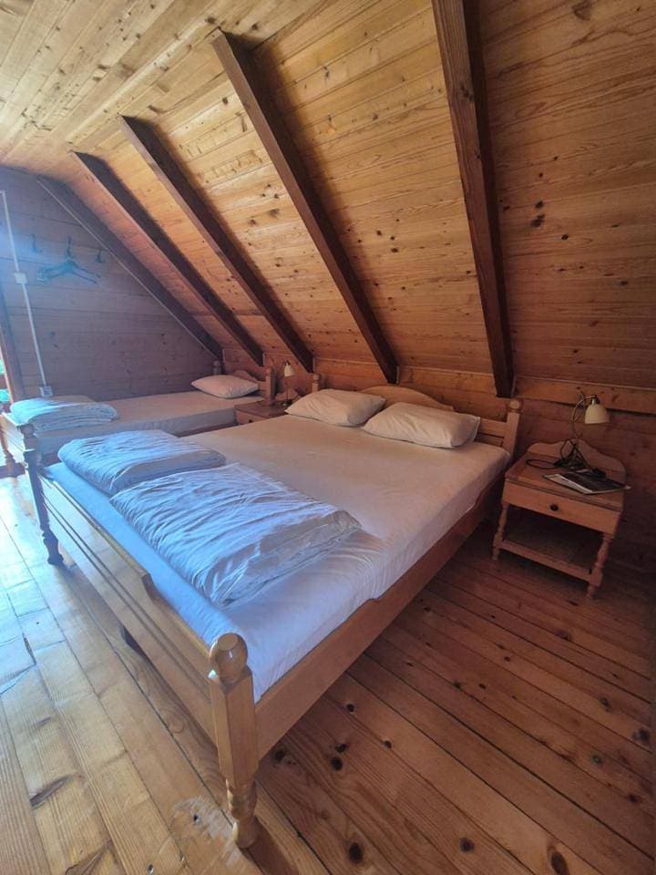 Foto 13 von 29: One-Bedroom Apartment with Balcony and Mountain View