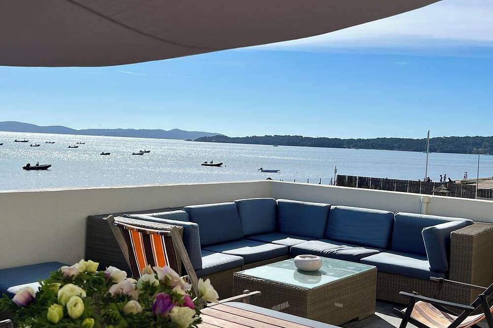 Große Maisonette 150m2 12 Personen Füße im Wasser, herrlicher Meerblick 1