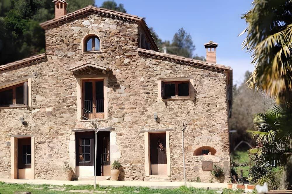 Casa Rural 'Masia Sa Calma - La Tribu' mit Bergblick, Gemeinschaftsterrasse und WLAN 1