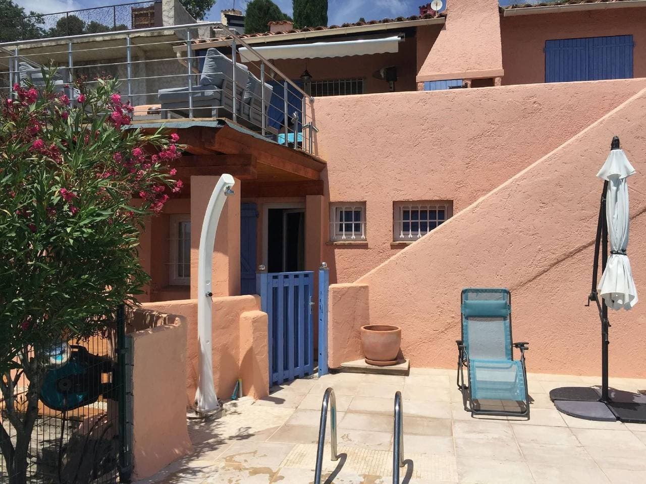 Foto 2 von 57: Kleine Villa an der Cote d´Azur