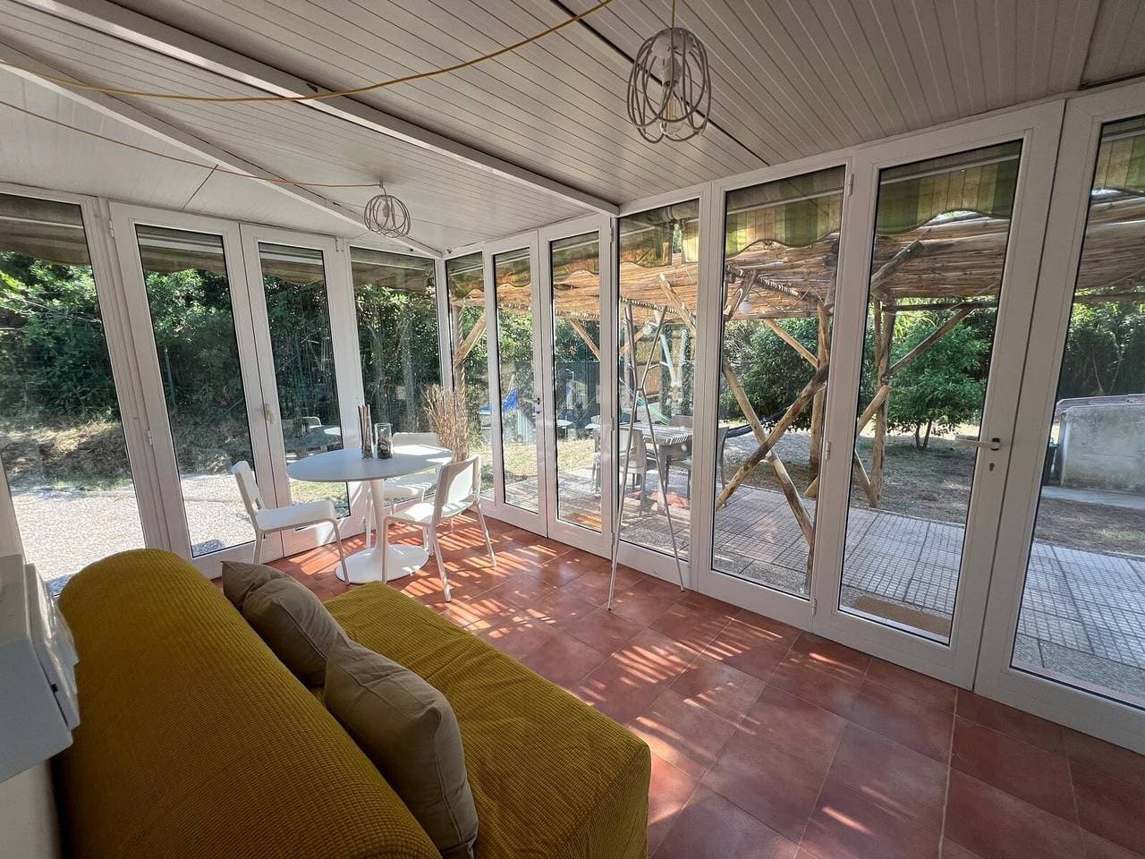 Foto 6 von 17: Ferienhaus „Limone“ mit privater Terrasse, eingezäuntem Garten und Klimaanlage