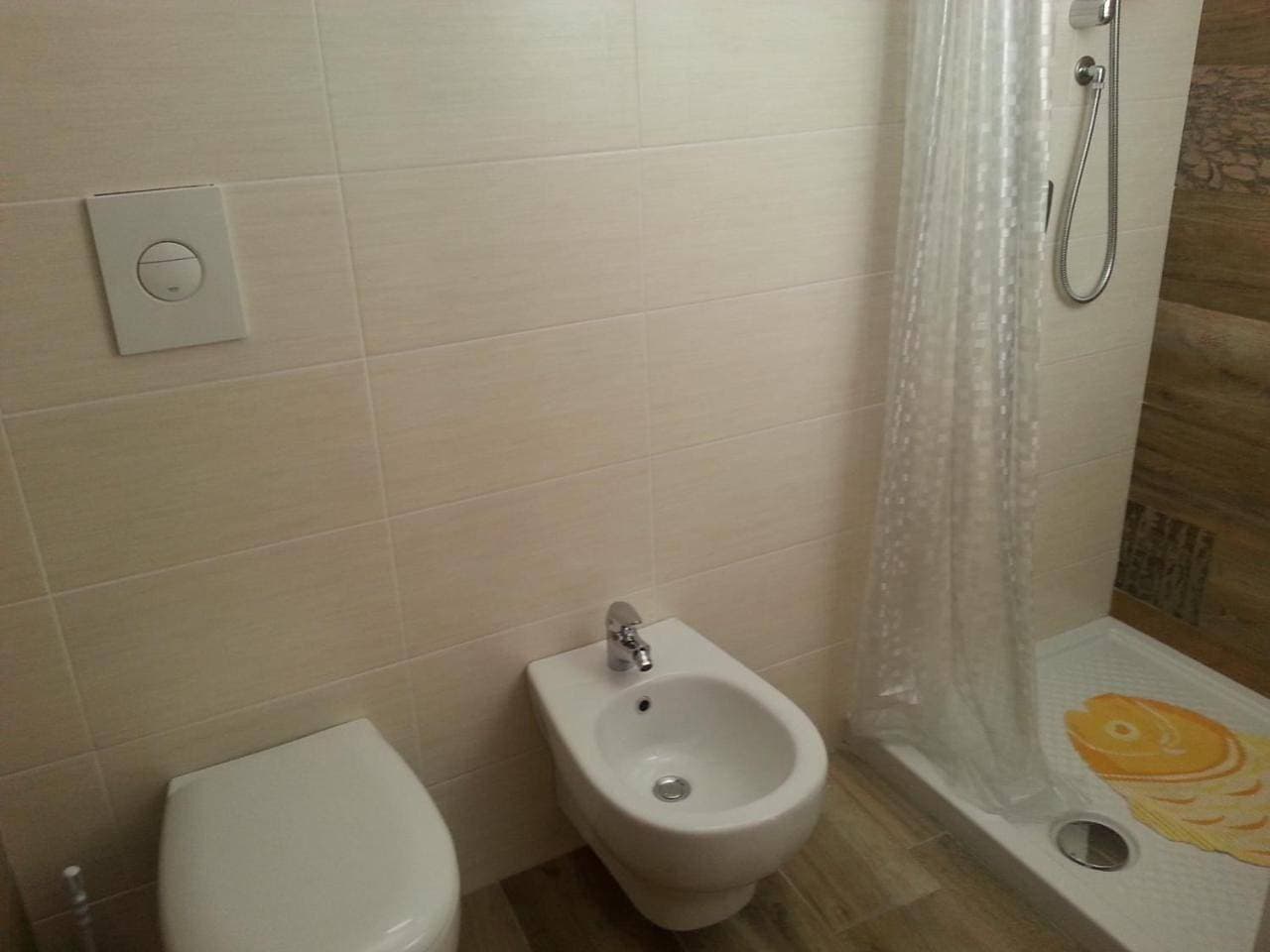 Foto 11 von 18: Double Room with Private Bathroom